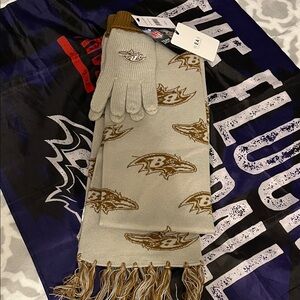 Baltimore Ravens Scarf and Gloves Set